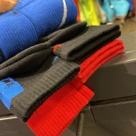 Nike Everyday
Multi-Color
Size S
Kids' Cushioned Crew Socks
(6 Pairs)
SK0066-957 - Picture 10 of 16